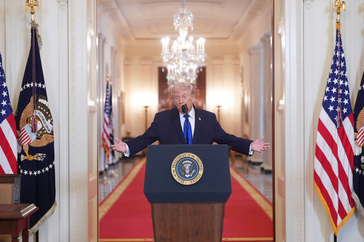 As Military Buildup Intensifies, Trump's Silence on Iran Strategy Breaks With Precedent
