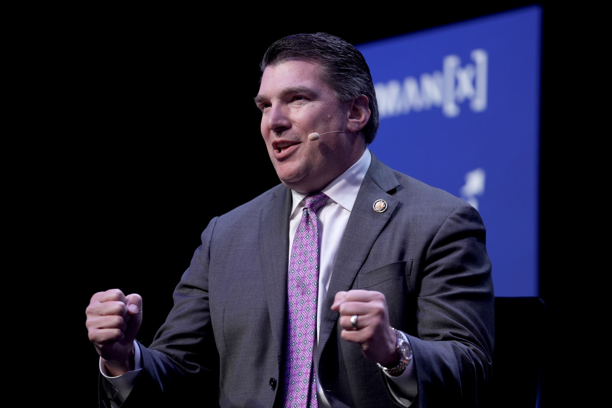 Bipartisan House Talks Aim to Preempt State AI Safety Laws in California and New York