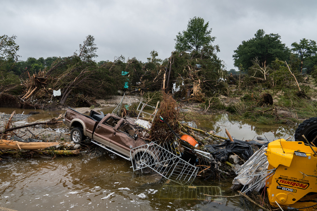 FEMA Failed to Answer Most Calls During Deadly Texas Floods, Records Show
