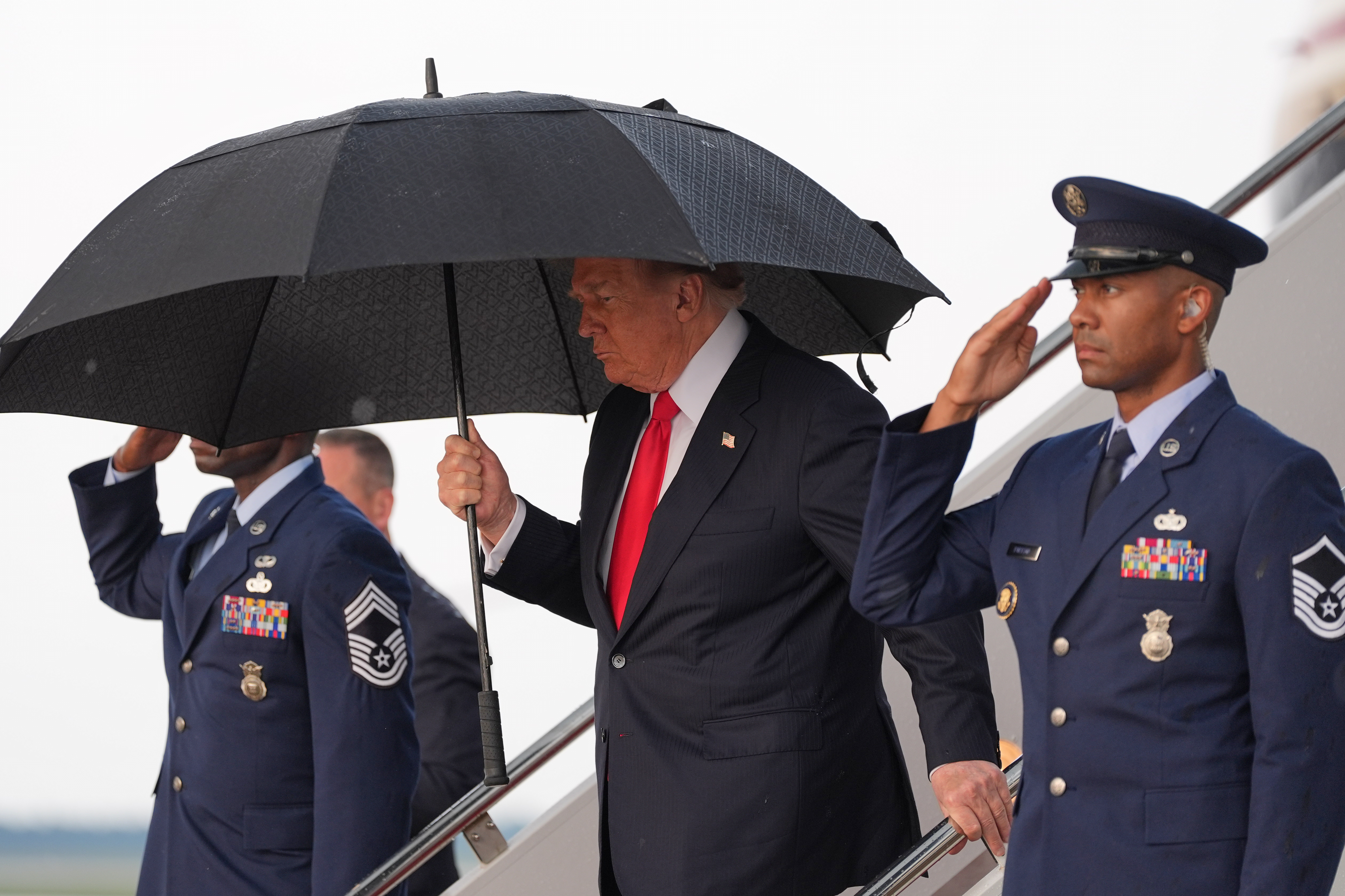 Trump Rejects Disaster Aid for Four Blue States, Breaking Bipartisan Precedent