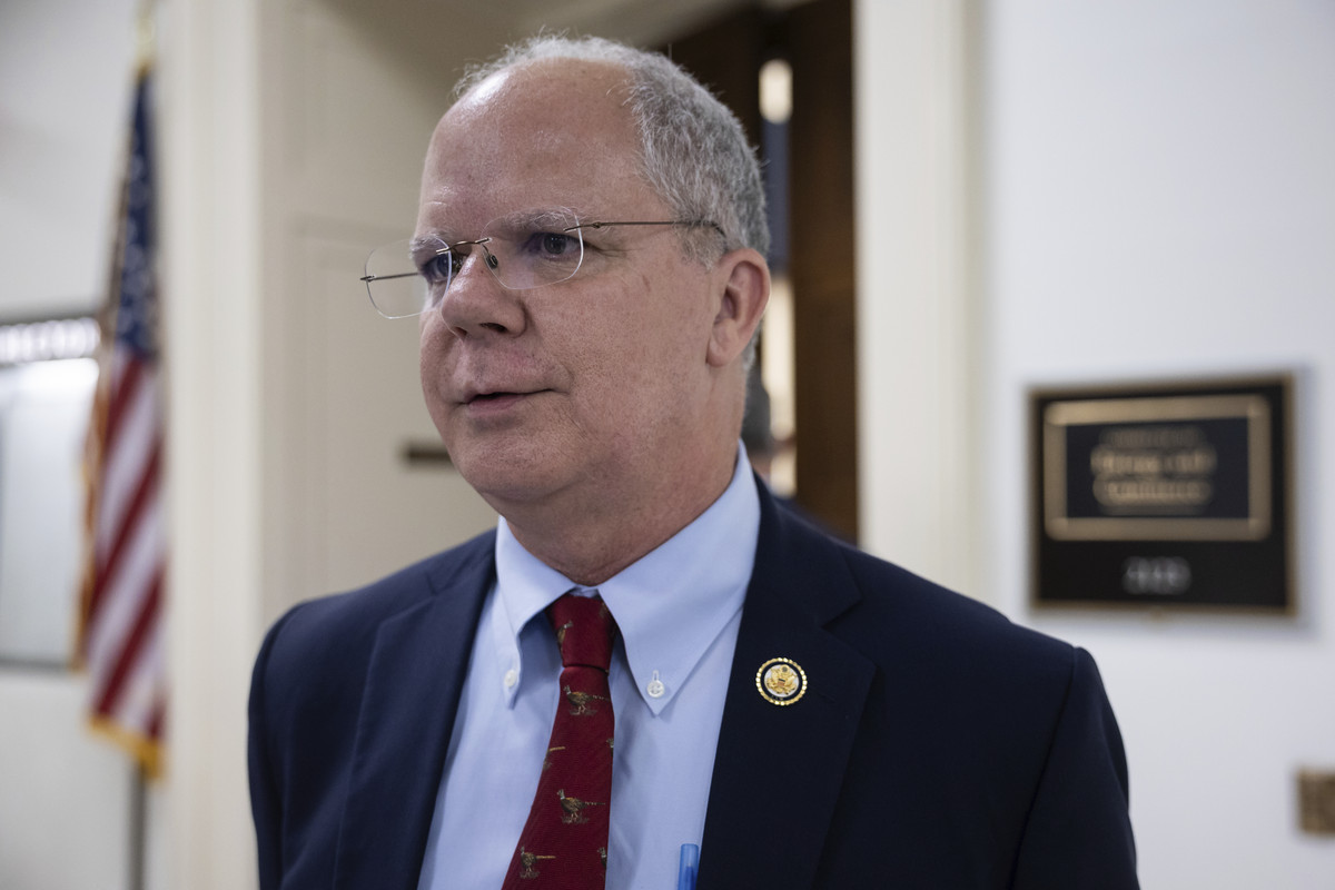 GOP Drafts National Privacy Bill to Override State Laws, Sparking Partisan Clash