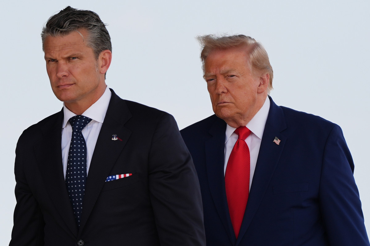 Democratic Candidates Turn Hegseth Into a Central Campaign Target