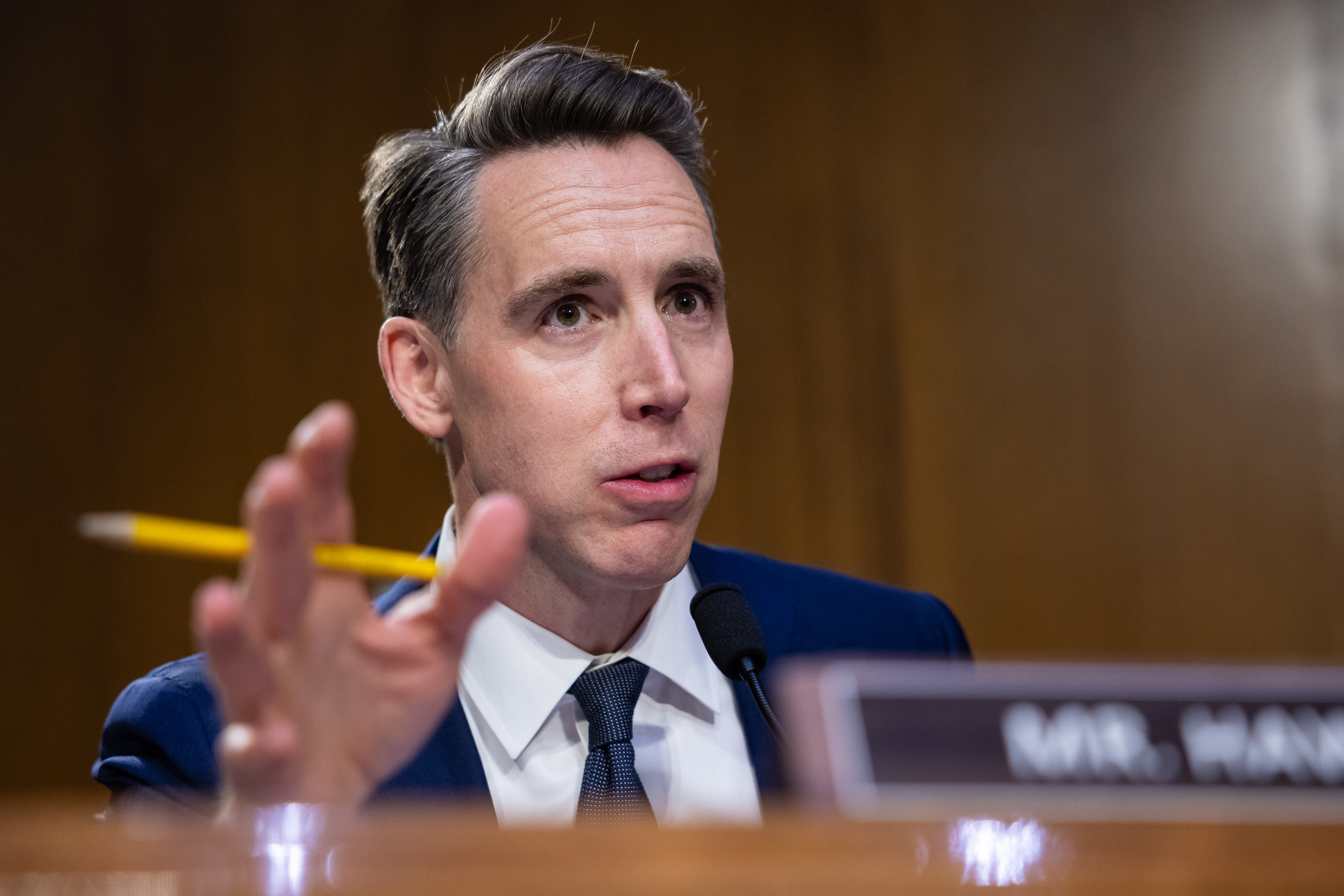 Legislative Inaction Leaves U.S. Workforce Exposed to AI Disruption