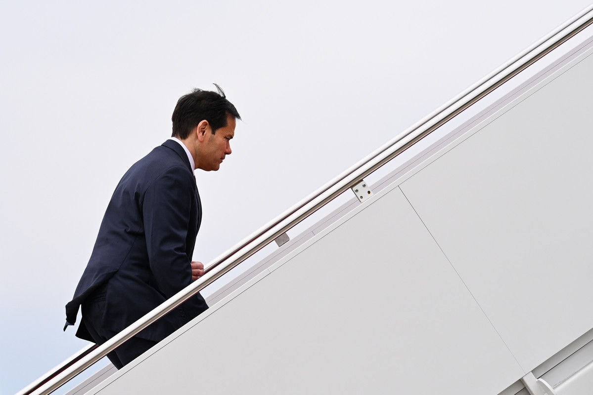 Marco Rubio's Political Shield in the Midst of Iran War Criticism