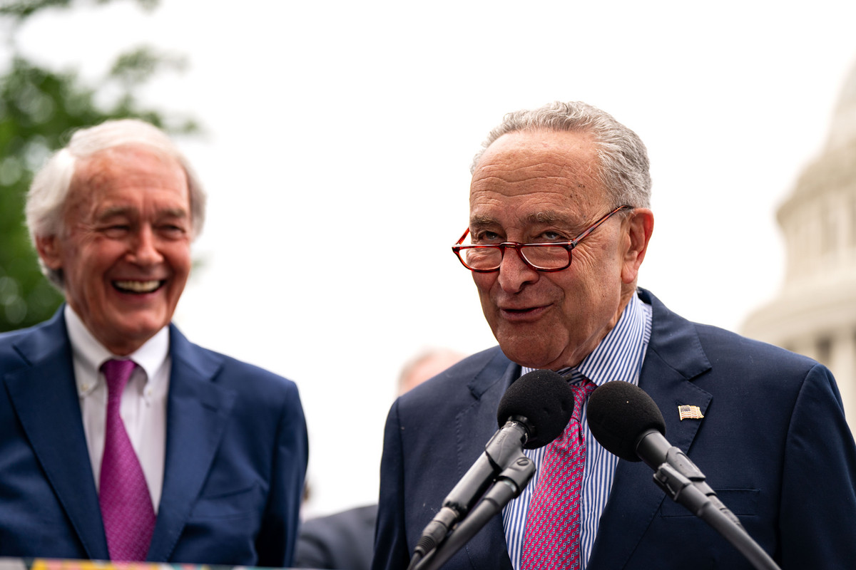 Senate Democrats Demand FCC Chair Rescind Disney Licensing Review, Citing Retaliation
