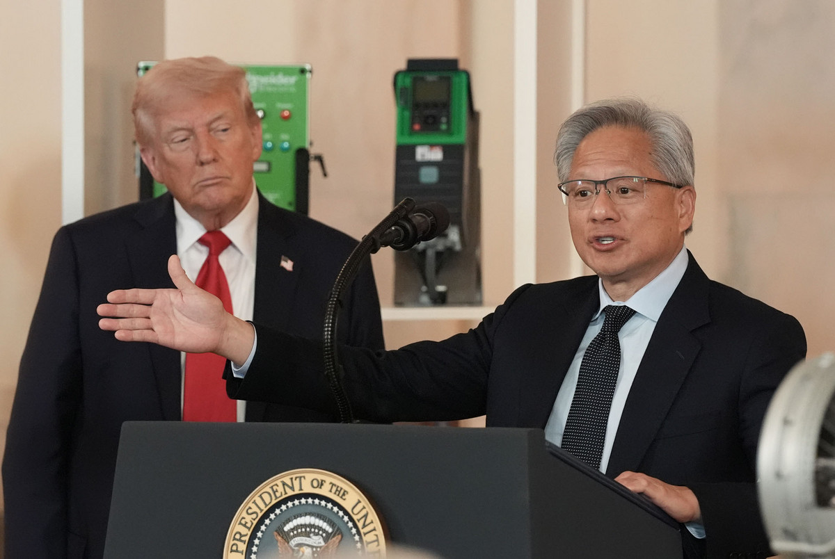 Tech Titans Join Trump's Science Council, Shaping AI Policy