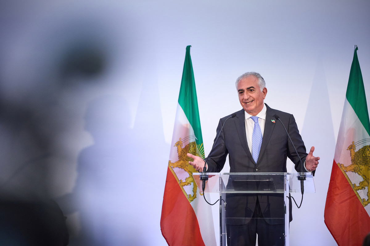 The Pragmatic Embrace: How Desperation Fuels Reza Pahlavi's Rise