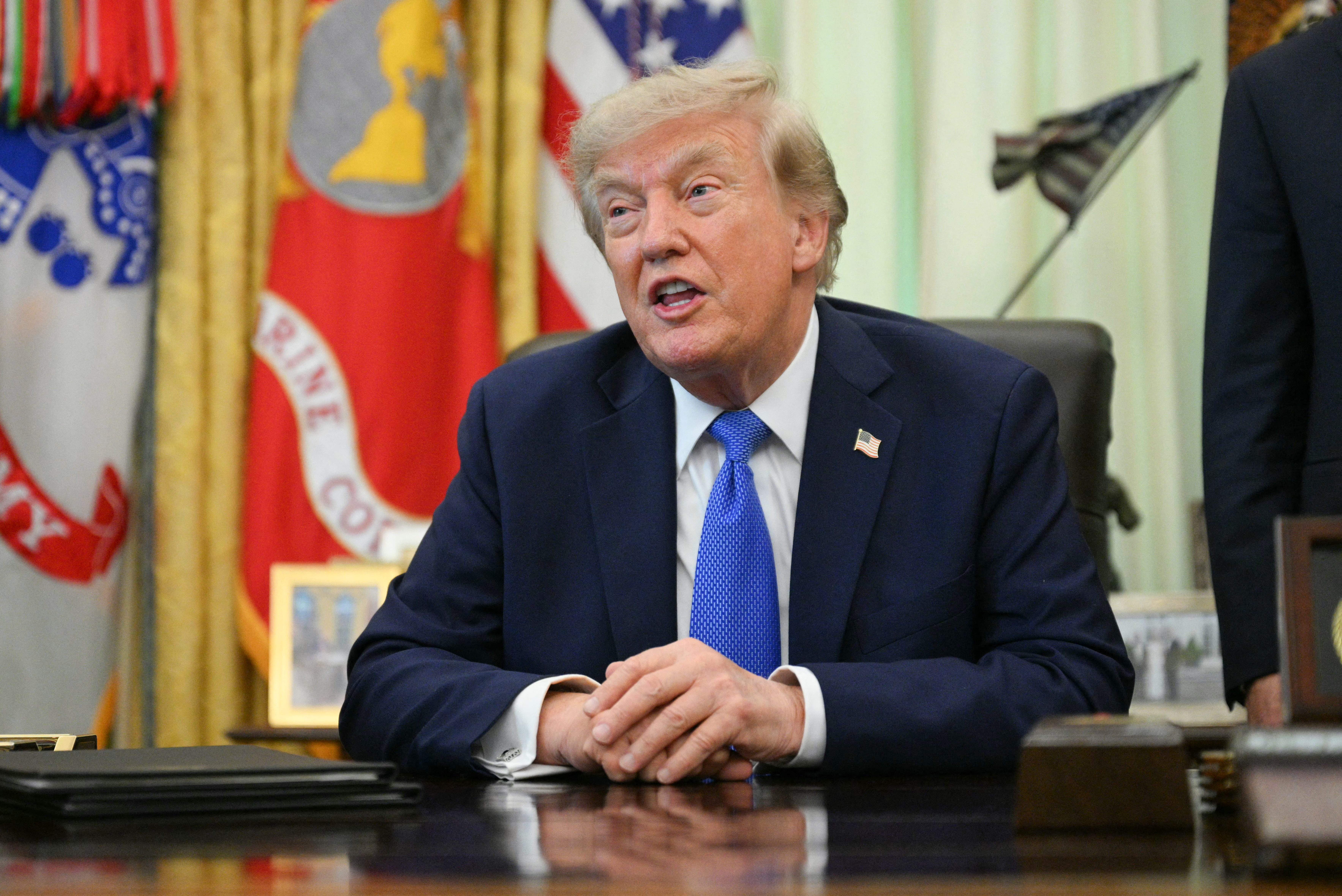 Trump Blames Fellow Republicans for Midterm Risks as Iran Conflict Weighs on Party