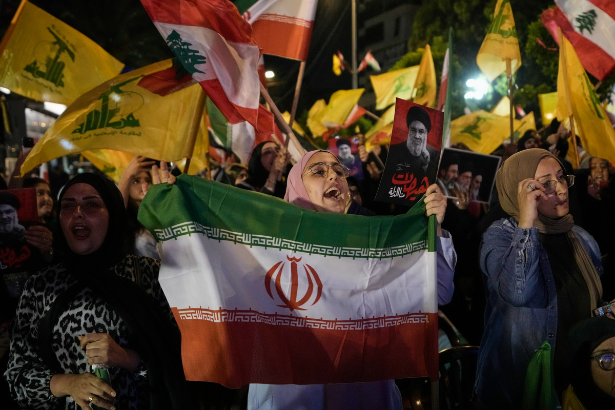 Trump’s On Again, Off Again Iran Strikes Expose Limits of Missile Diplomacy