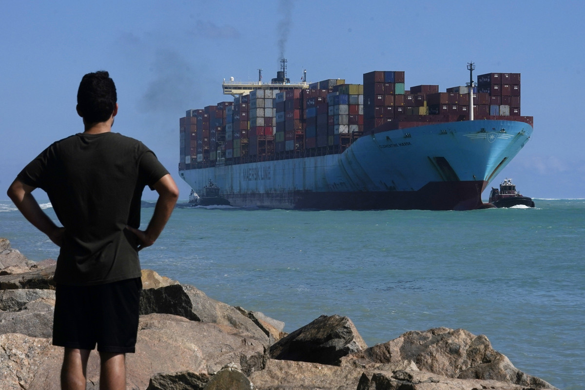 U.S. Campaigns to Derail Global Shipping Carbon Tax at London Talks